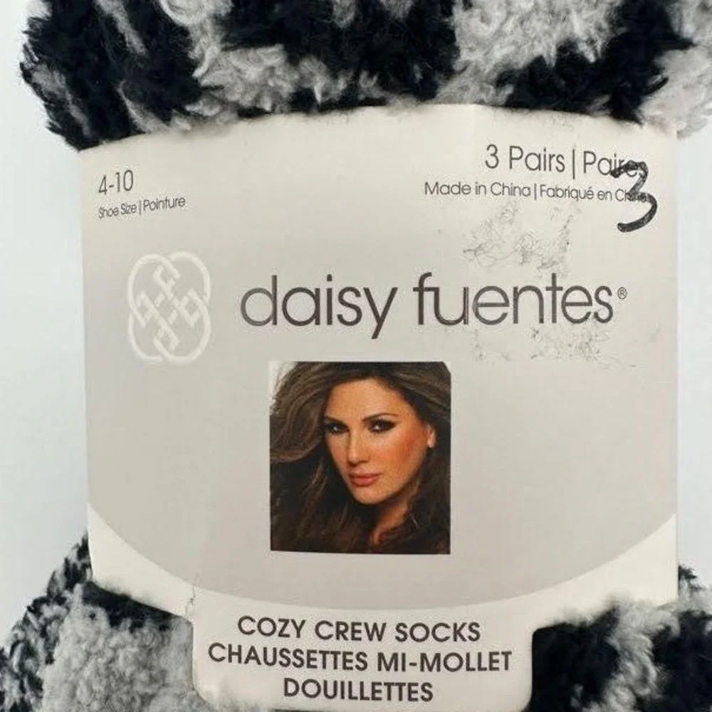 Daisy Fuentes 3 Pair Pack Cozy Crew Socks Gray Black Leopard Animal Print 4-10